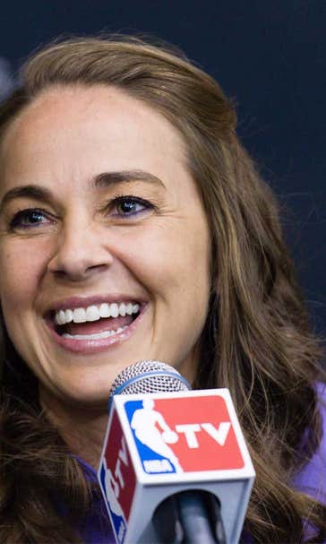 Spurs hire WNBA star Becky Hammon as assistant